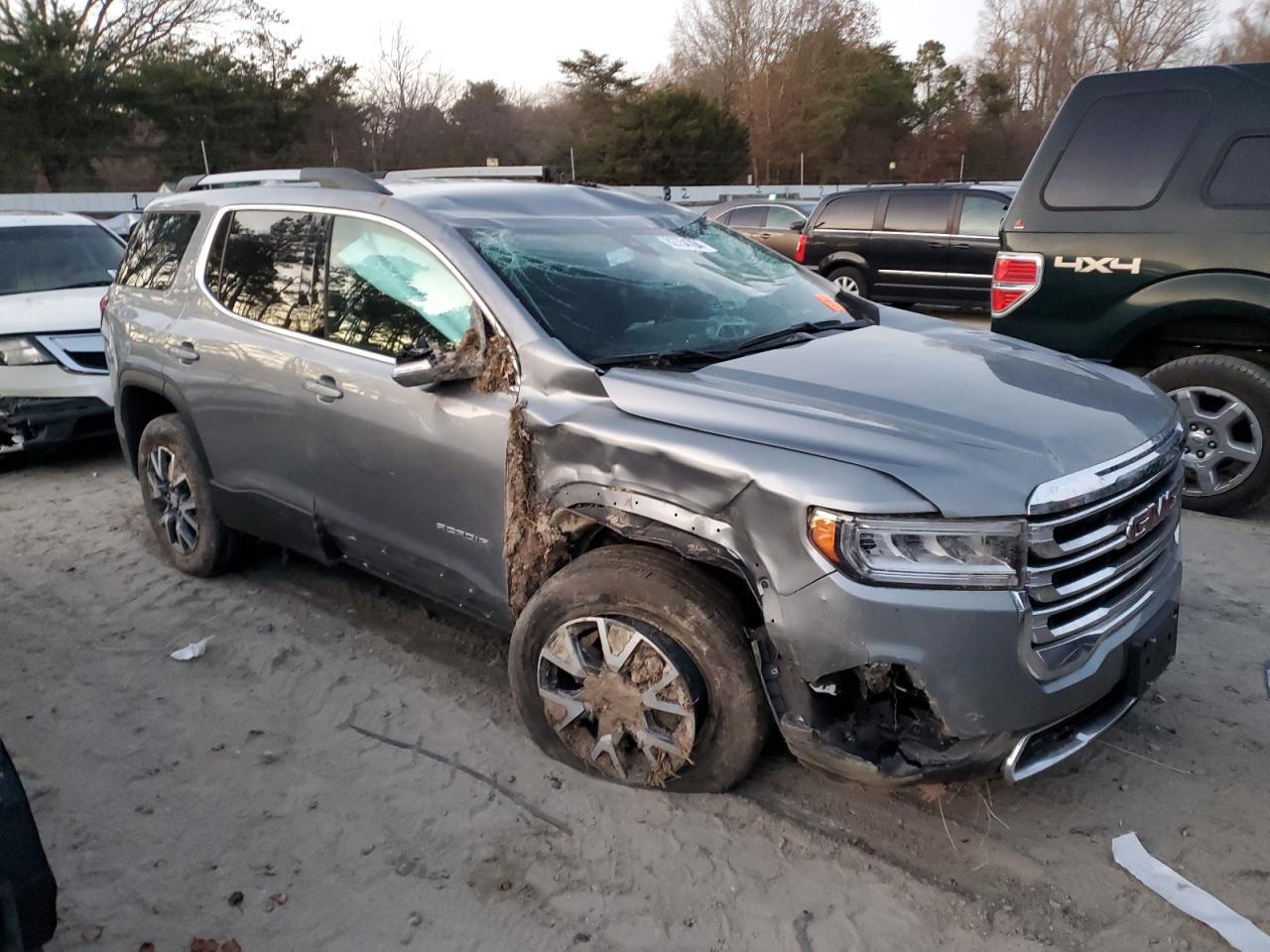 2023 GMC ACADIA SLT - Image 4