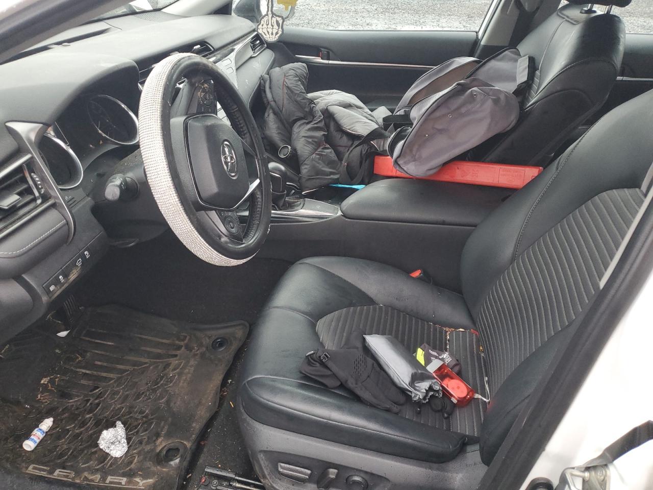 2020 TOYOTA CAMRY SE - Image 7