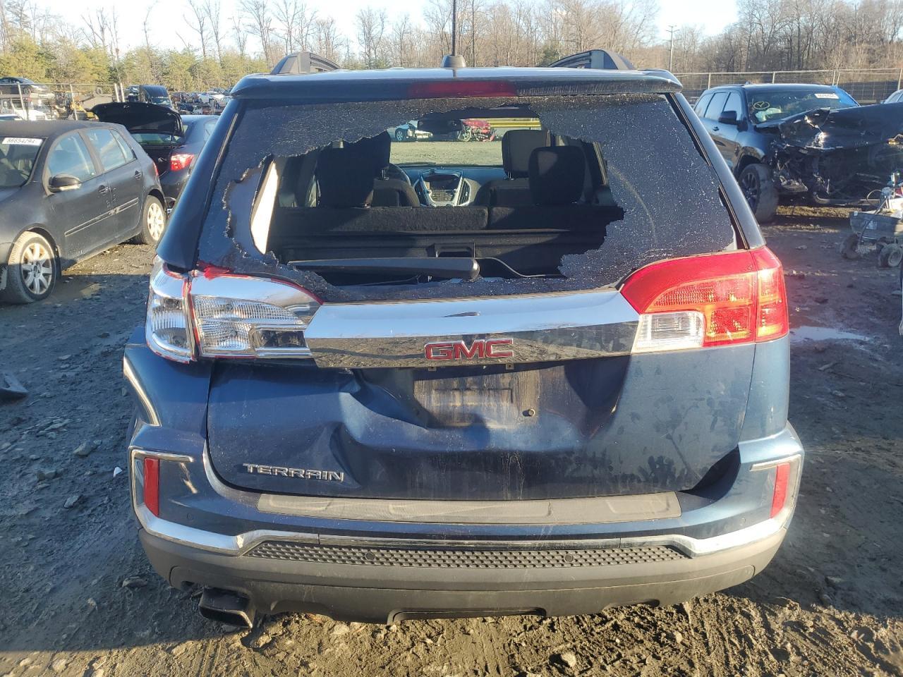 2016 GMC TERRAIN SL - Image 6