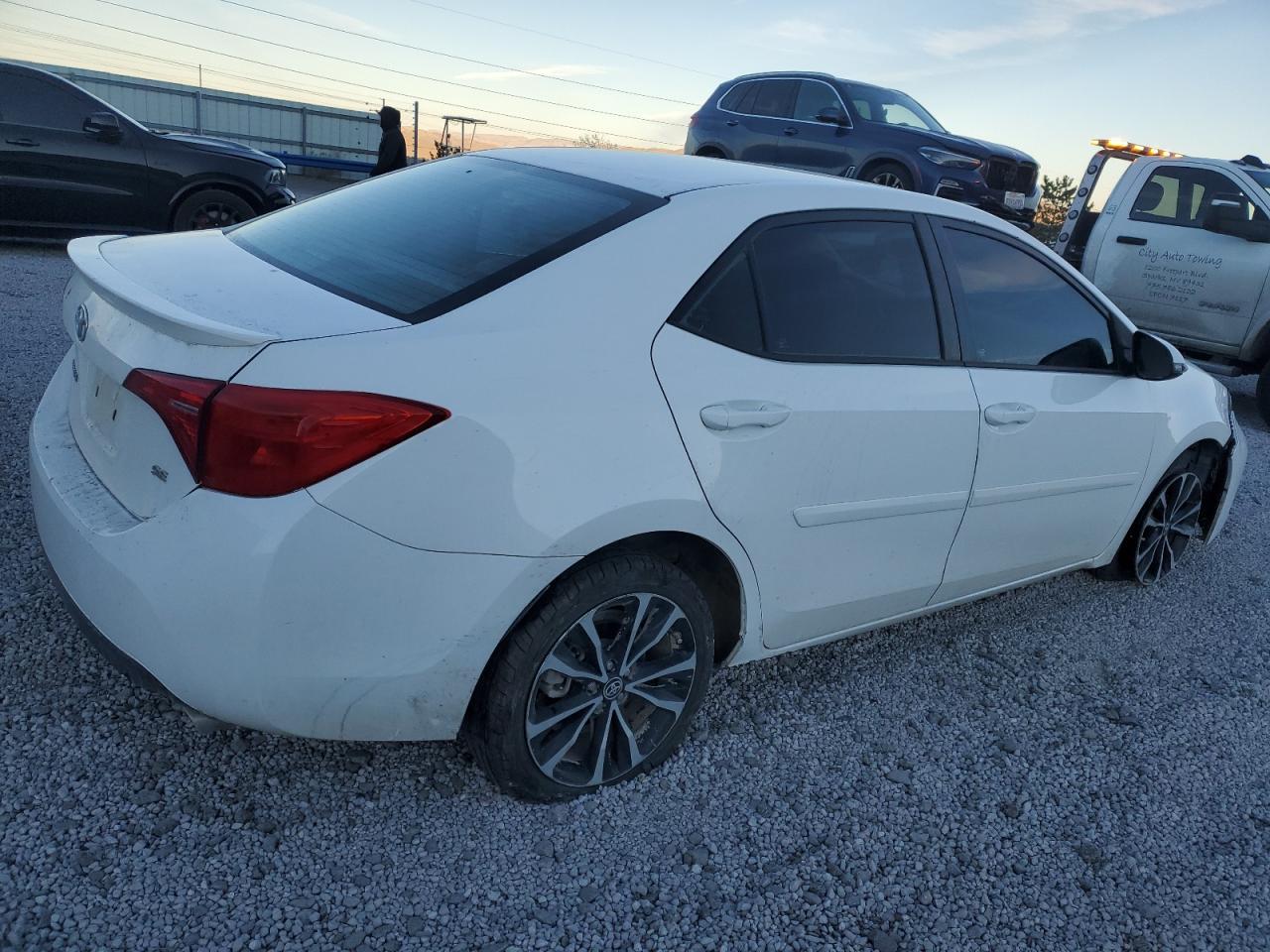 2018 TOYOTA COROLLA L - Фото 3