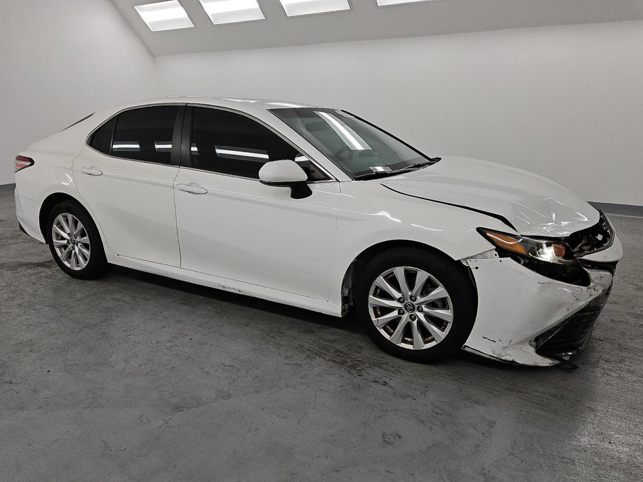 2019 TOYOTA CAMRY L - Image 4