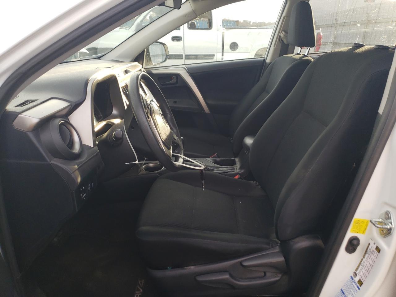 2015 TOYOTA RAV4 LE - Image 7