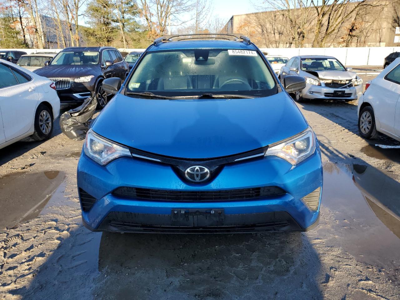 2017 TOYOTA RAV4 LE - Фото 5