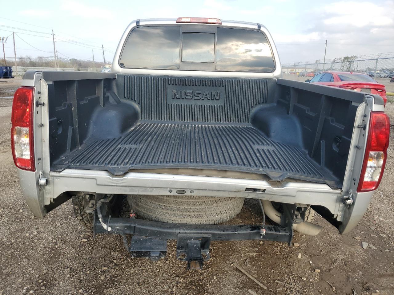 2019 NISSAN FRONTIER S - Фото 6