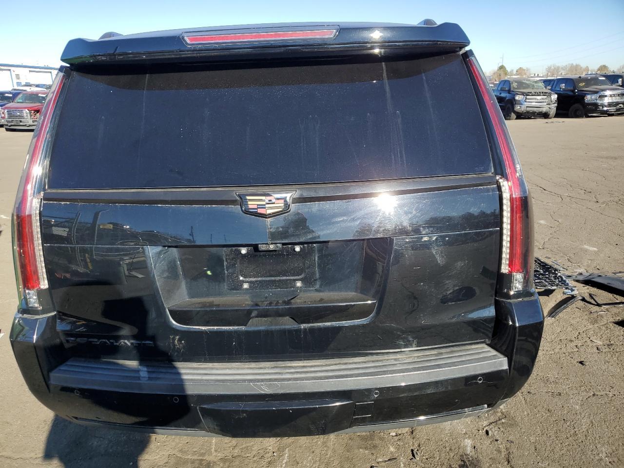 2017 CADILLAC ESCALADE E - Фото 6