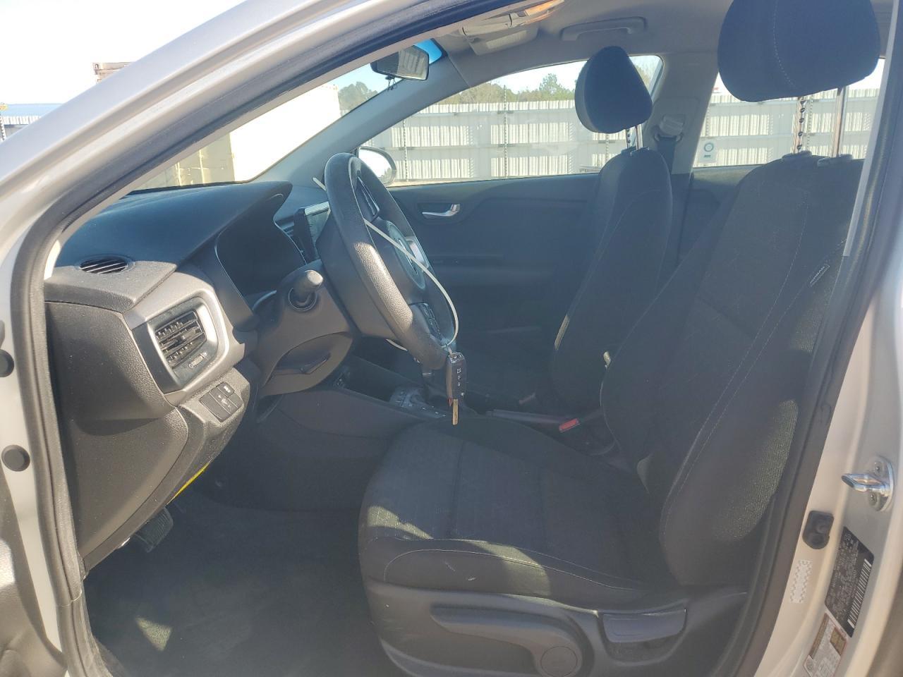 2020 KIA RIO LX - Фото 7