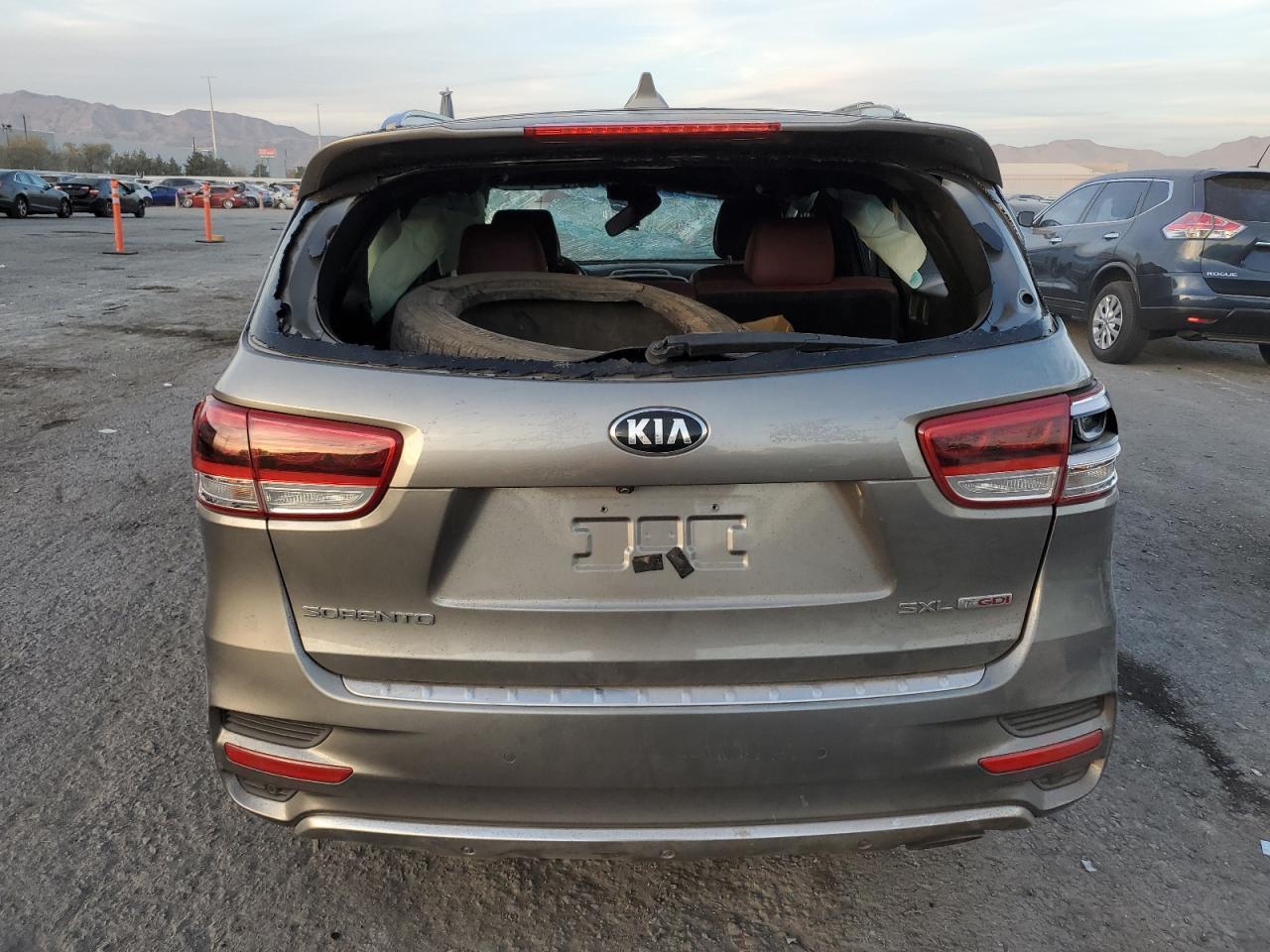 2016 KIA SORENTO SX - Image 6