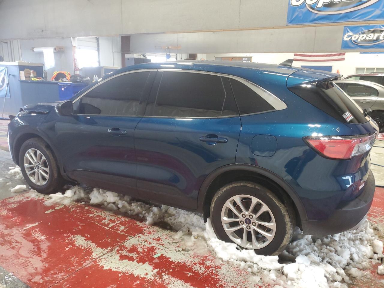 2020 FORD ESCAPE SE - Image 2