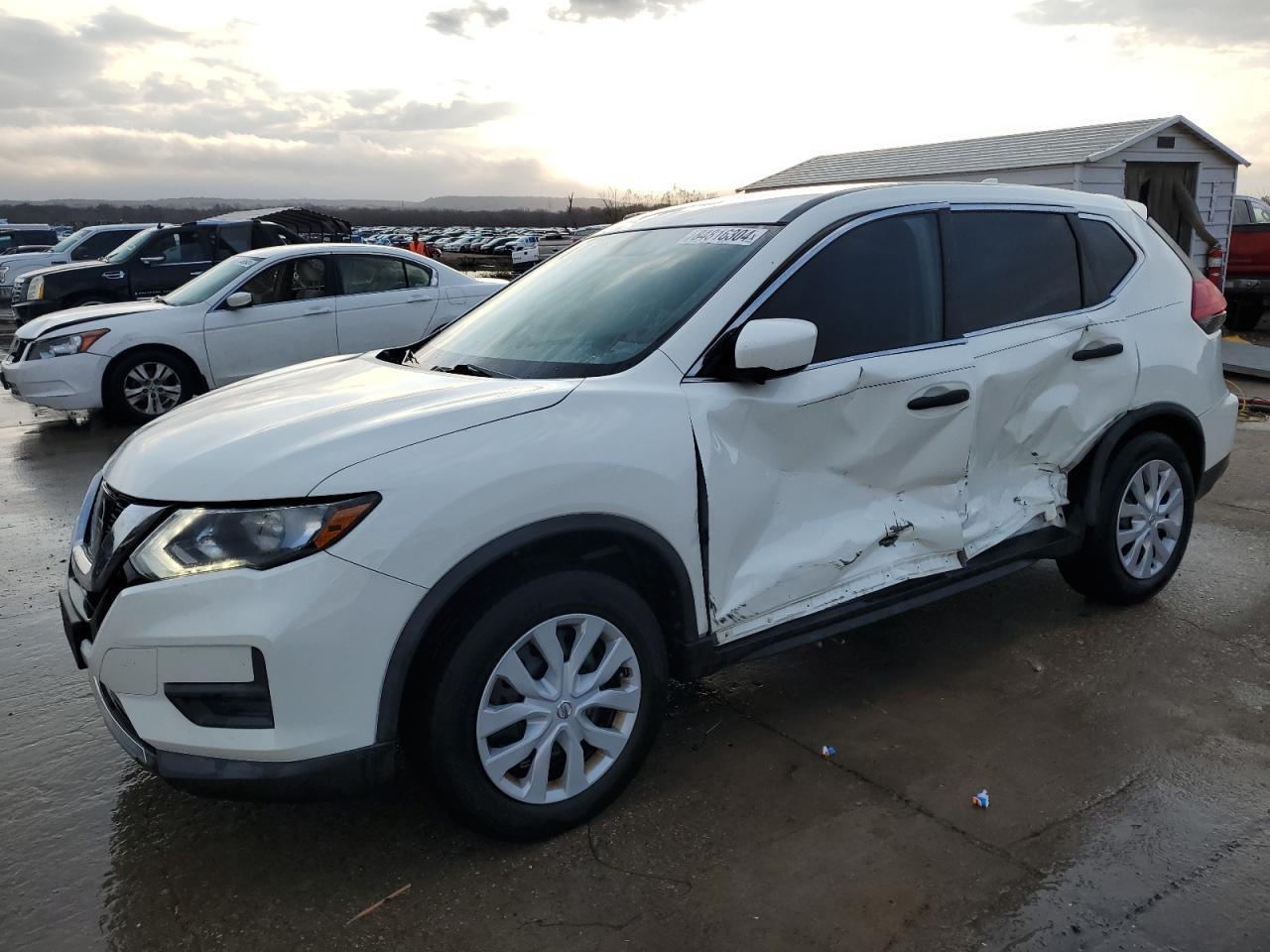2017 NISSAN ROGUE S