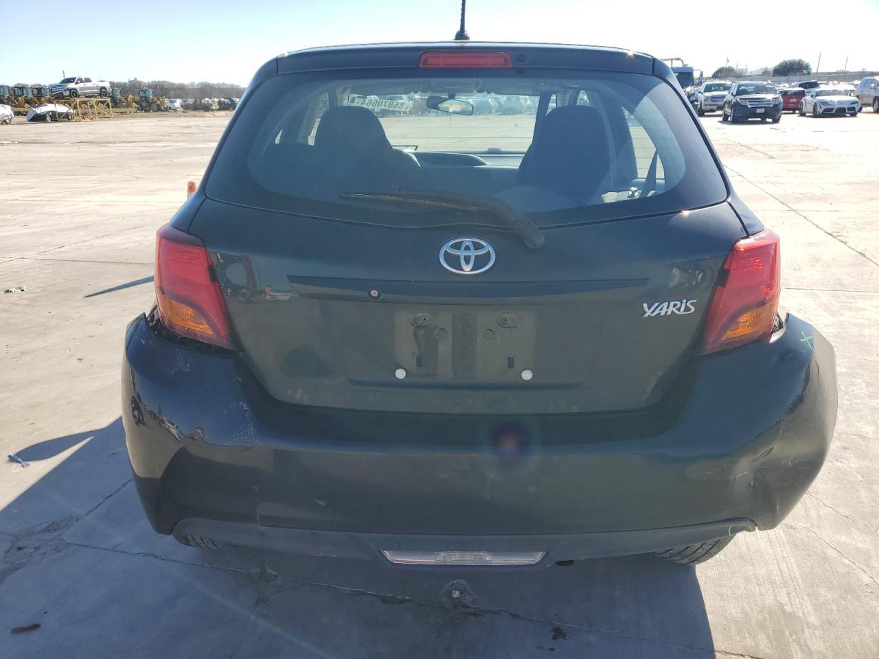 2015 TOYOTA YARIS - Фото 6