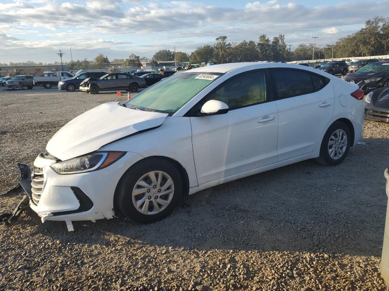 2018 HYUNDAI ELANTRA SE