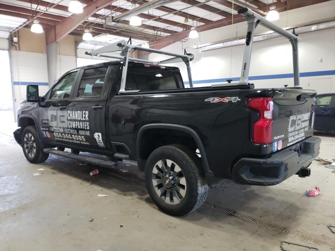 2024 CHEVROLET SILVERADO - Image 2