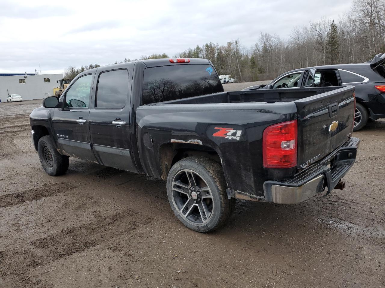 2013 CHEVROLET SILVERADO - Image 2