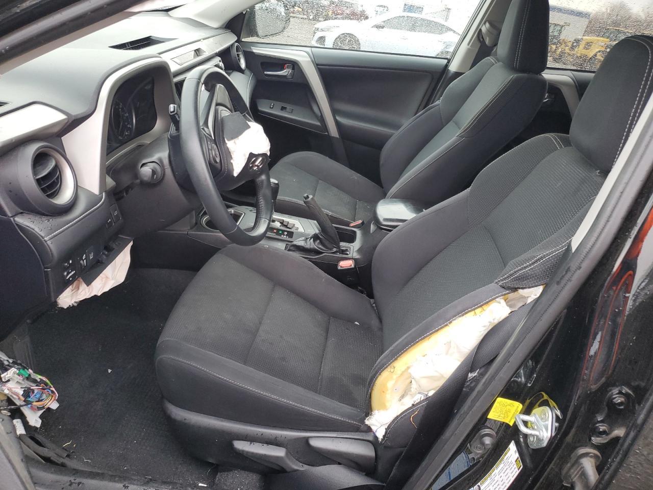 2017 TOYOTA RAV4 XLE - Image 7