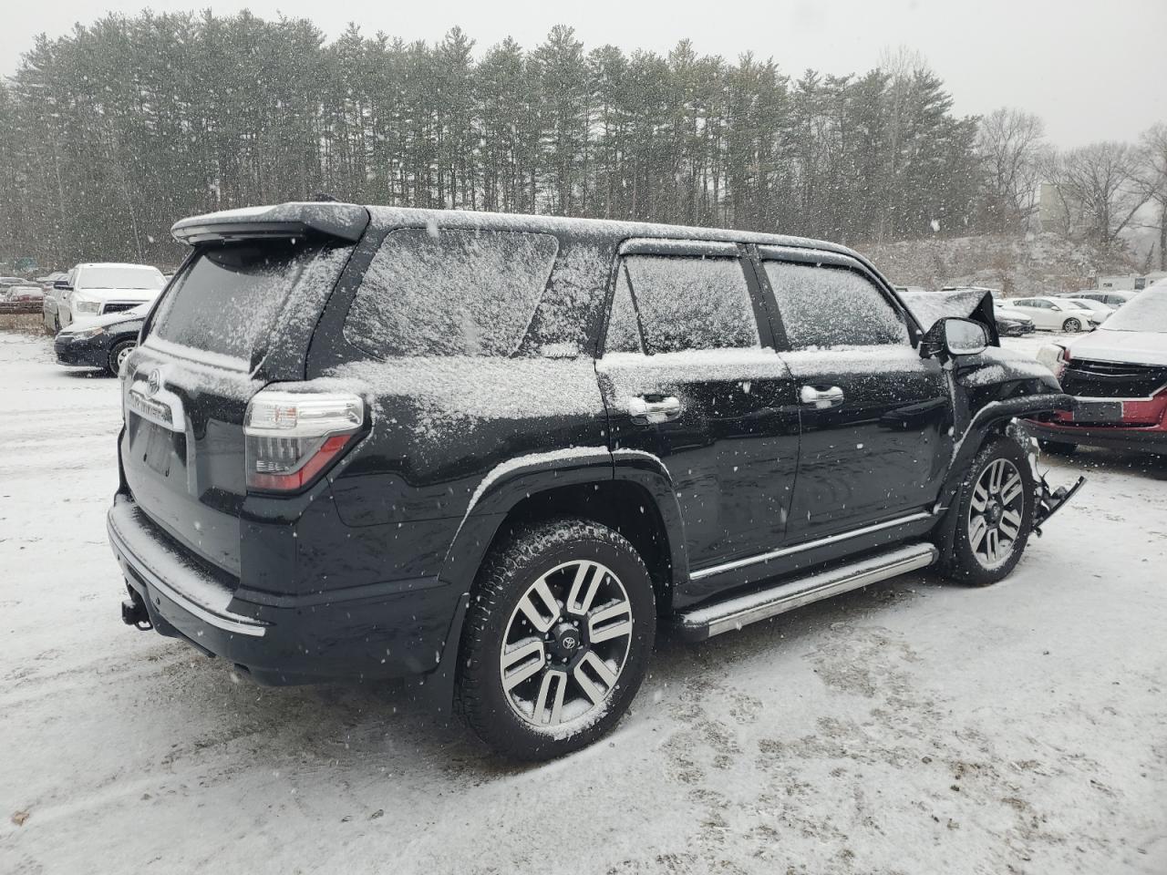 2018 TOYOTA 4RUNNER SR - Image 3