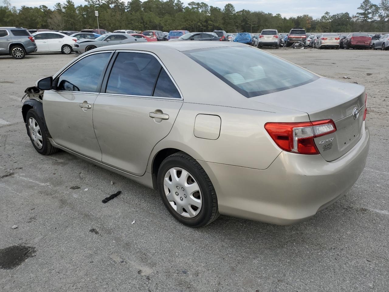 2013 TOYOTA CAMRY L - Фото 2