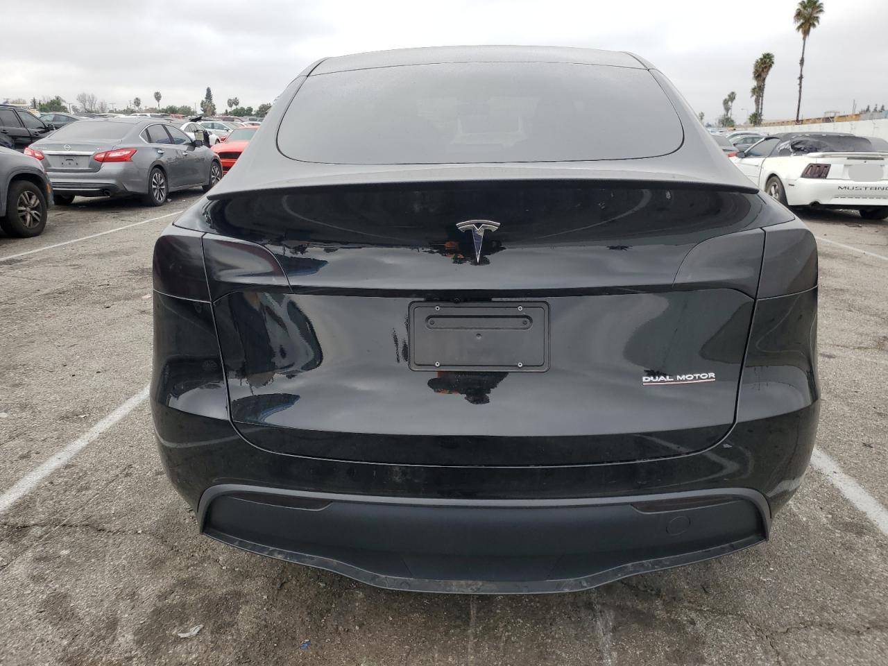 2024 TESLA MODEL Y - Image 6