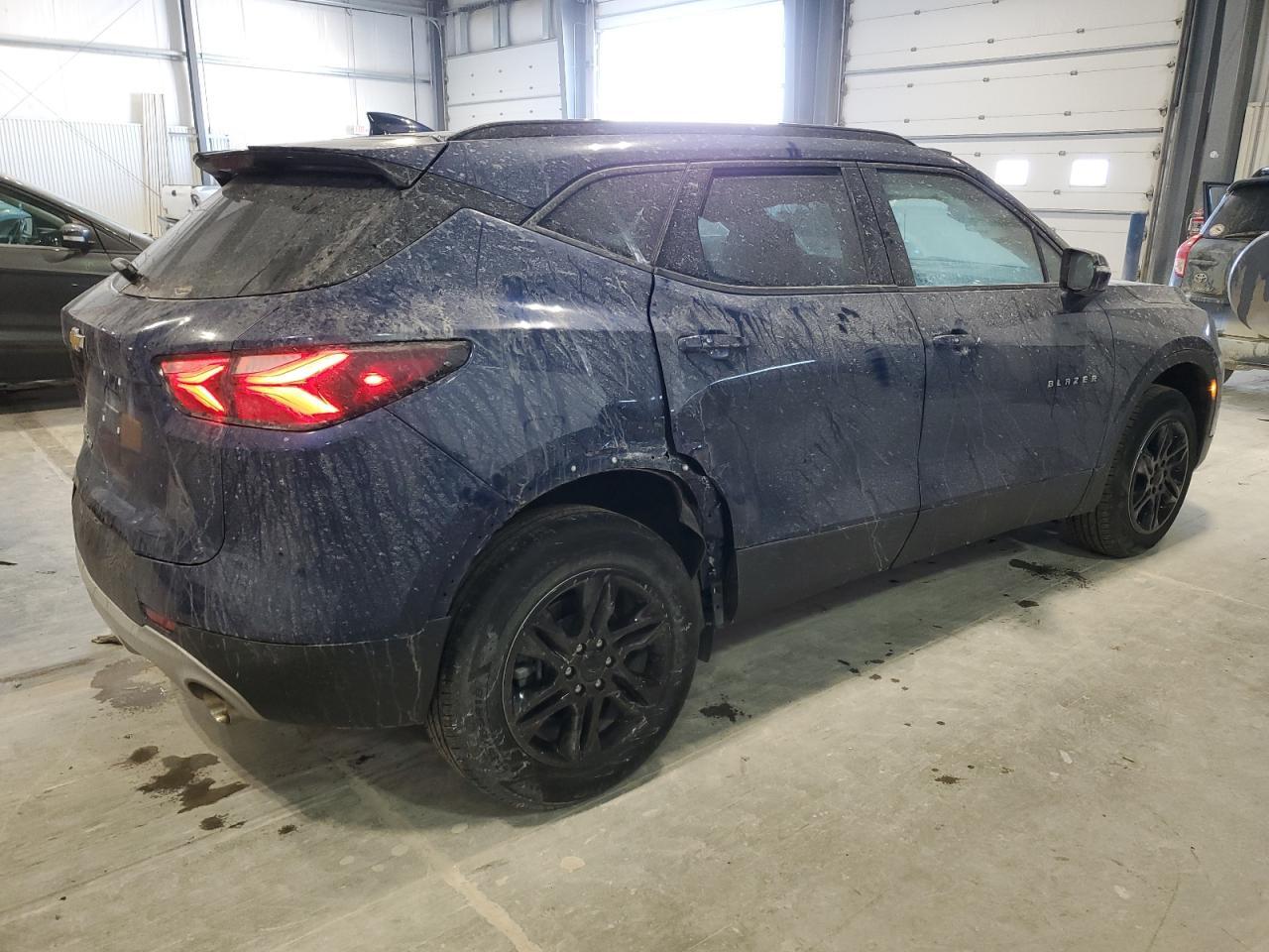 2022 CHEVROLET BLAZER 2LT - Image 3