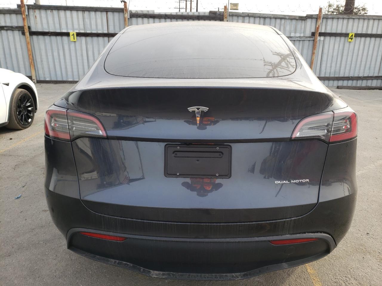 2024 TESLA MODEL Y - Image 6