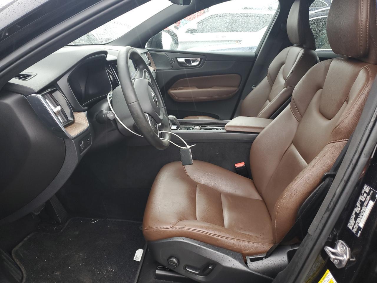 2022 VOLVO XC60 B5 MO - Фото 7