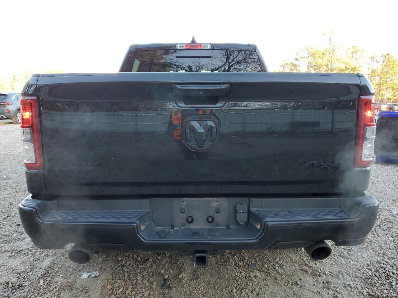 2019 RAM 1500 BIG H - Фото 6