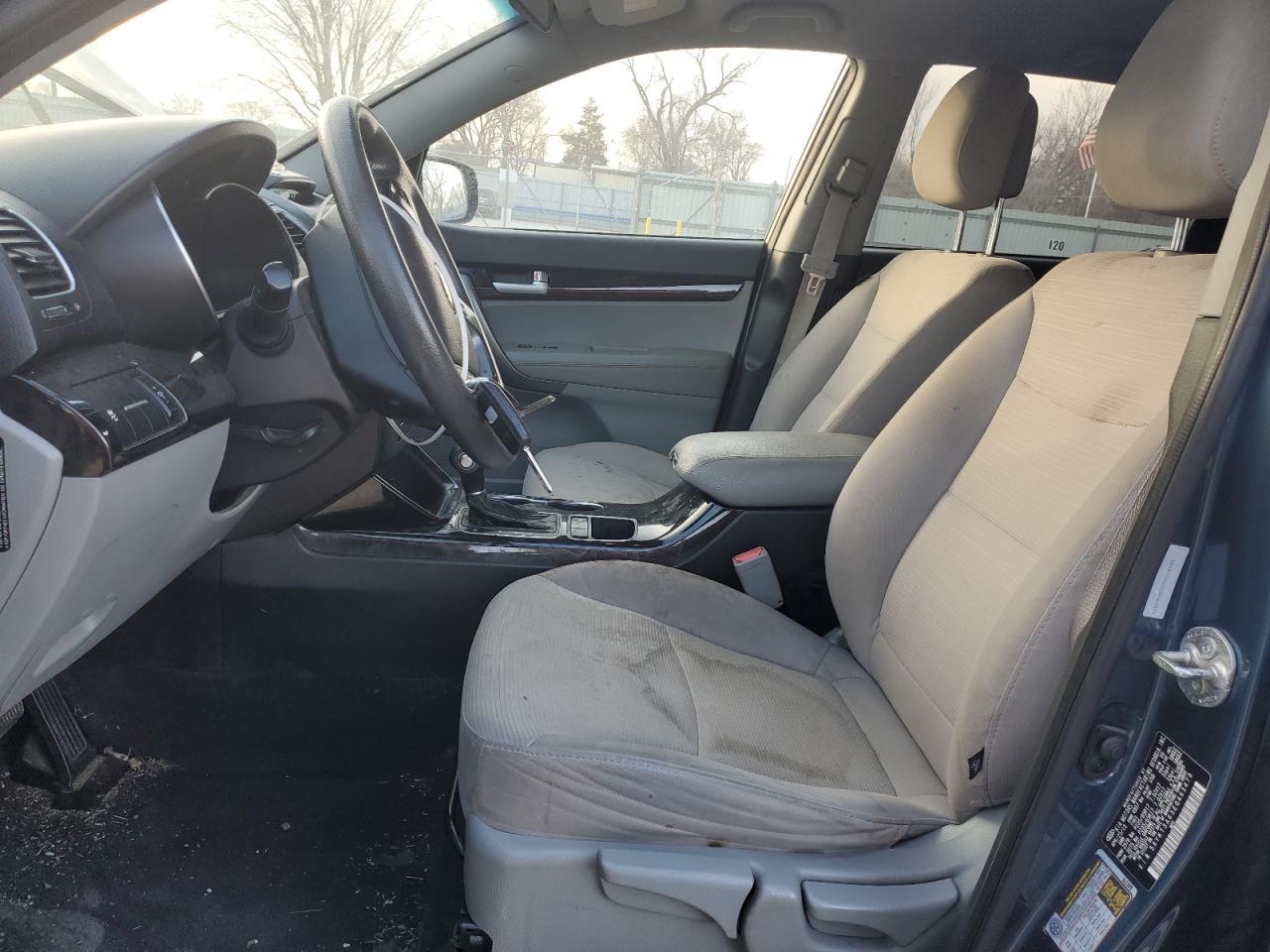2014 KIA SORENTO LX - Фото 7