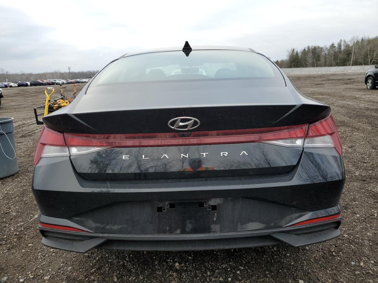 2022 HYUNDAI ELANTRA SE - Фото 6