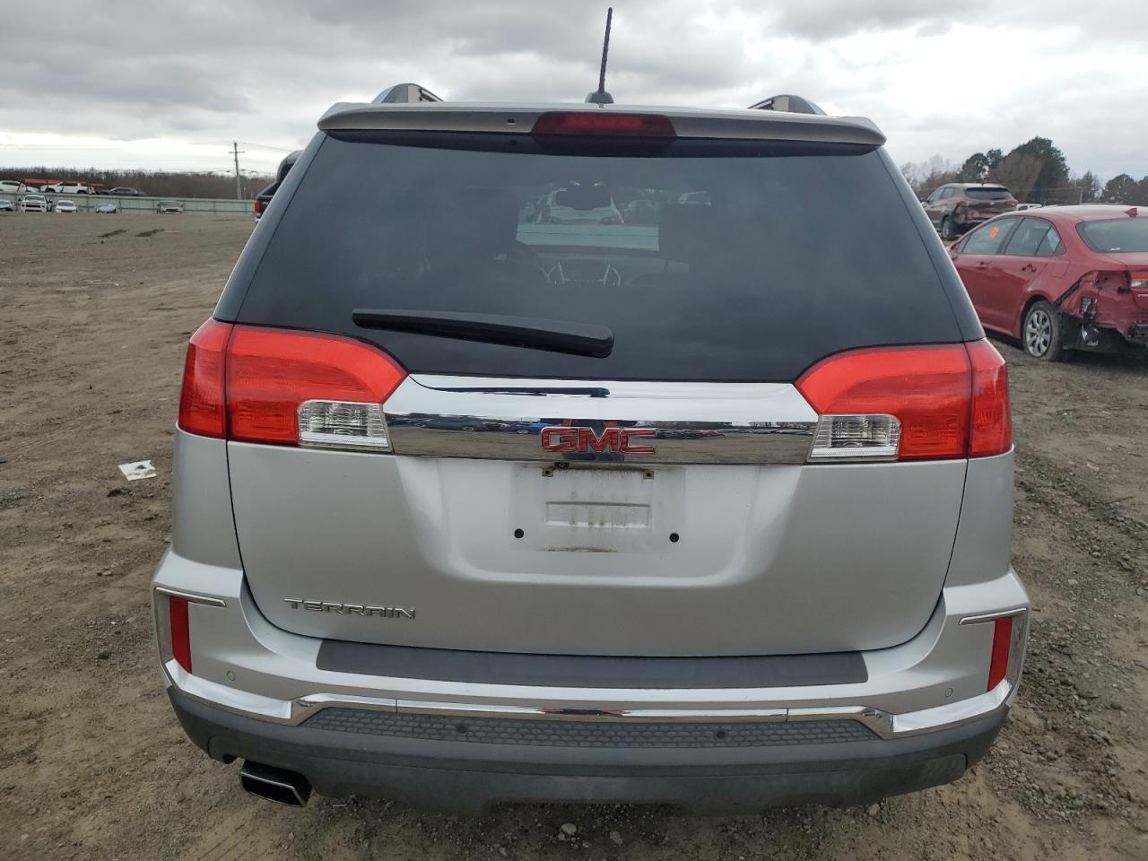 2016 GMC TERRAIN SL - Image 6