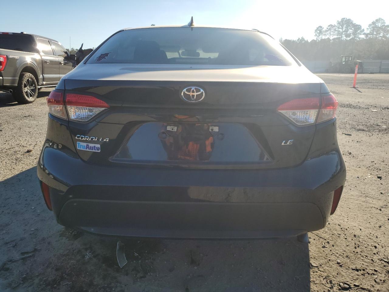 2021 TOYOTA COROLLA LE - Image 6
