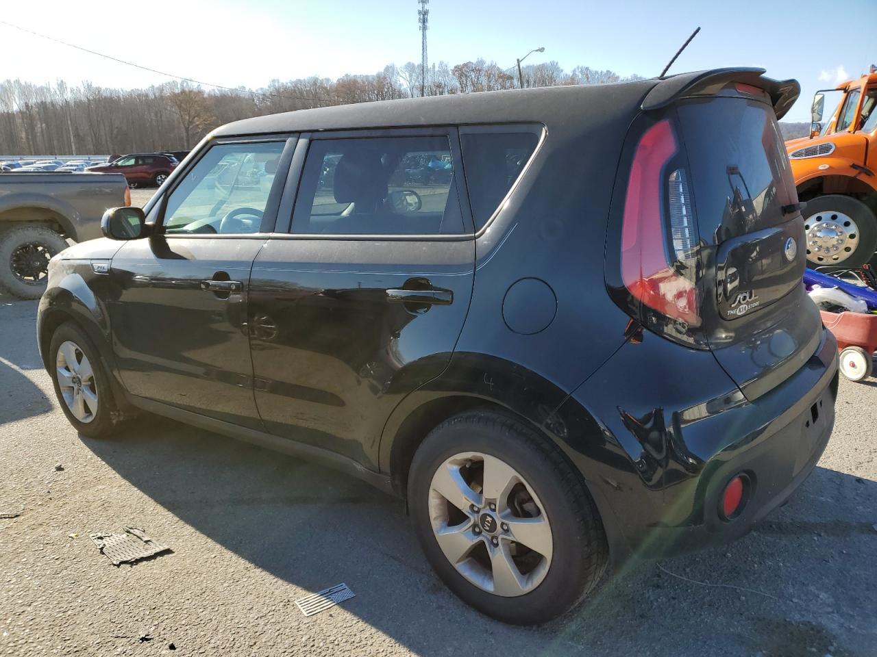 2017 KIA SOUL - Фото 2