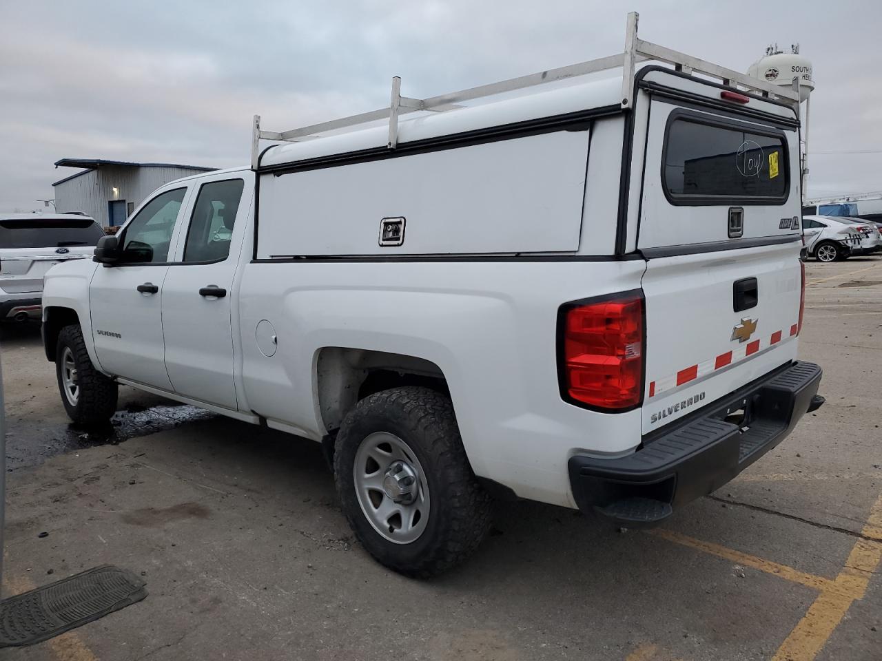 2016 CHEVROLET SILVERADO - Image 2