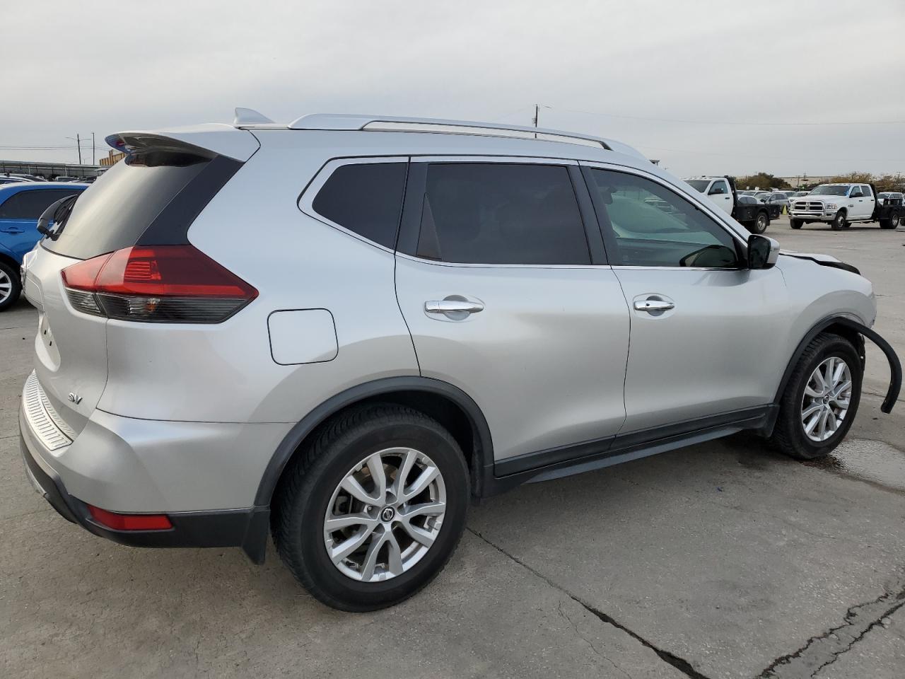 2018 NISSAN ROGUE S - Фото 3