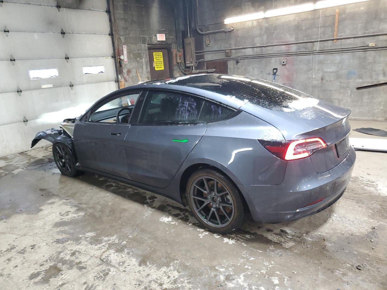 2023 TESLA MODEL 3 - Фото 2
