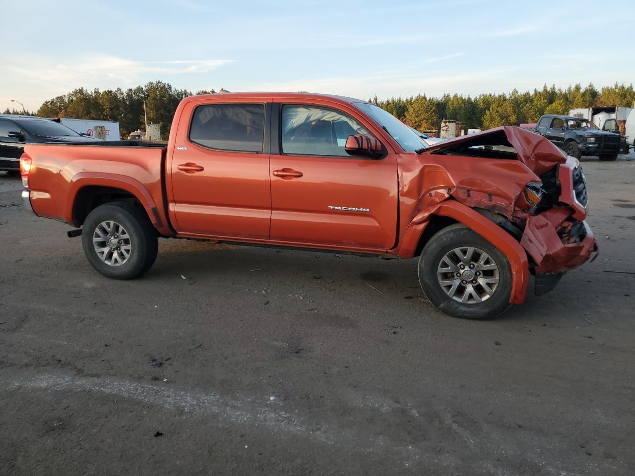 2016 TOYOTA TACOMA DOU - Image 4