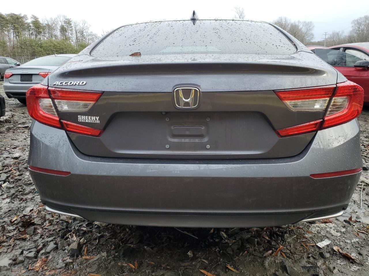 2018 HONDA ACCORD LX - Фото 6