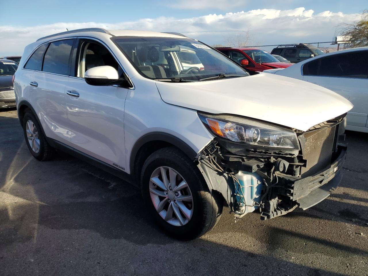 2016 KIA SORENTO LX - Image 4