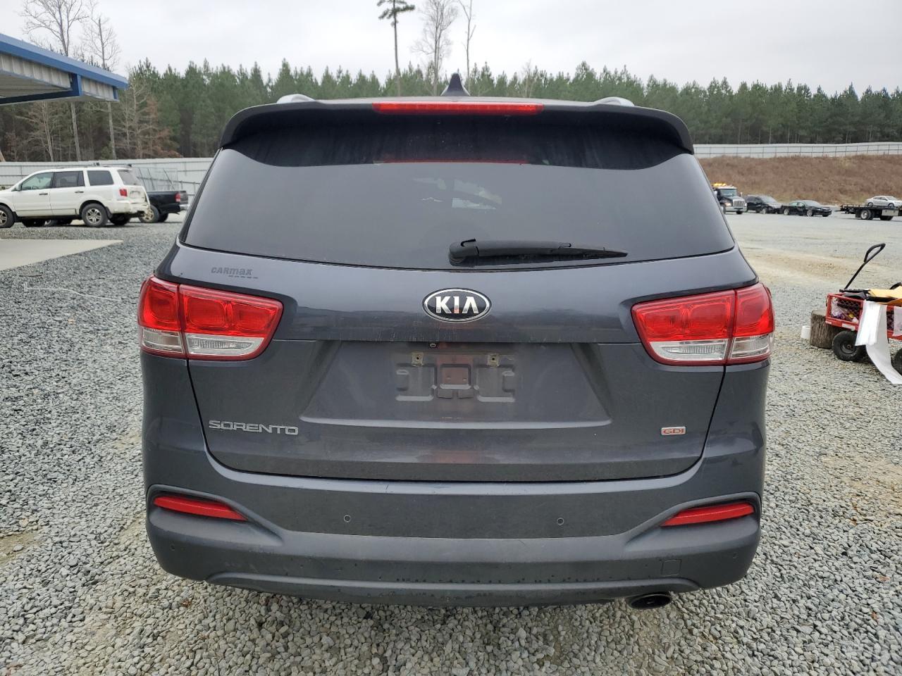2016 KIA SORENTO LX - Image 6