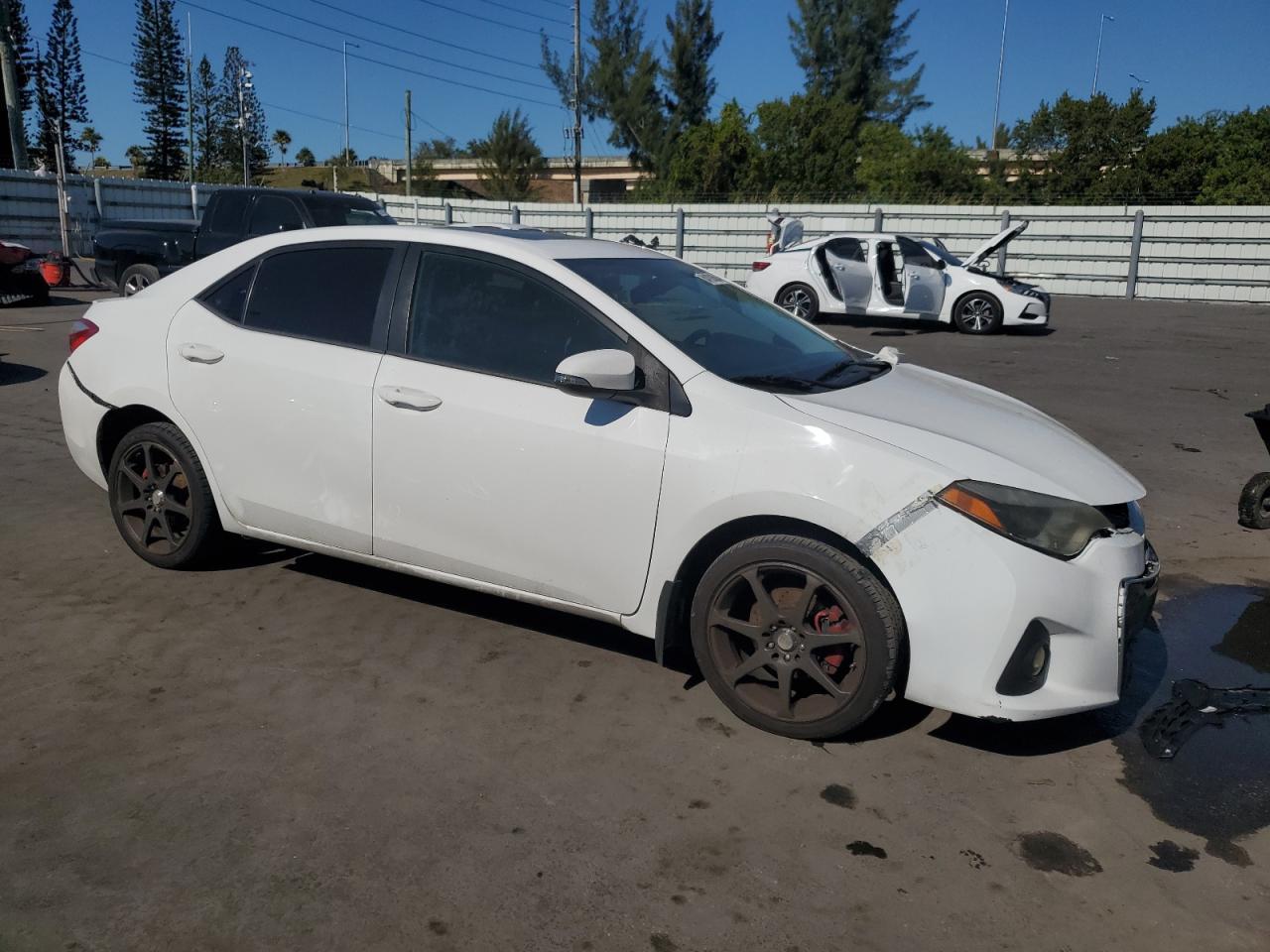 2014 TOYOTA COROLLA L - Фото 4