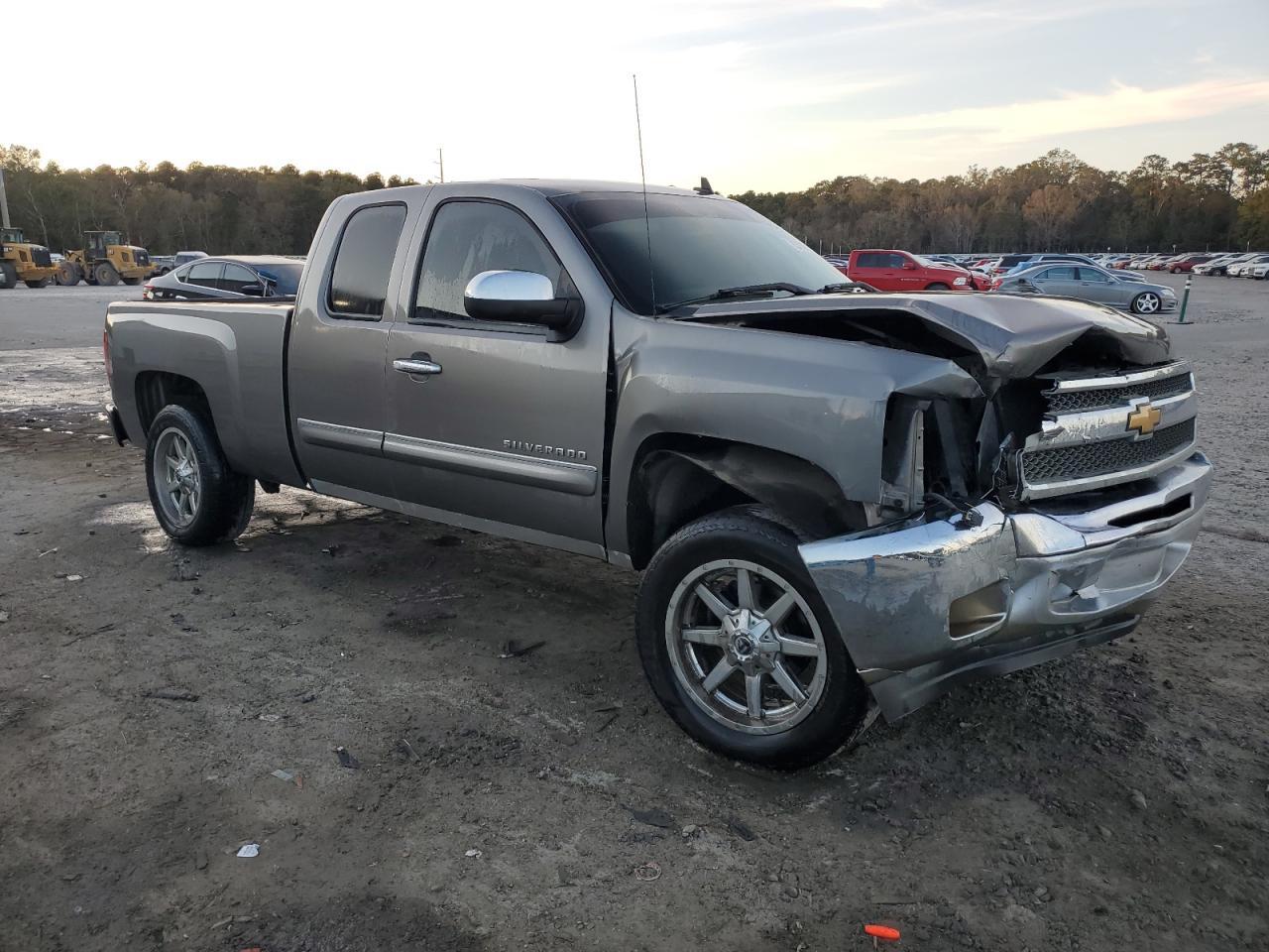 2012 CHEVROLET SILVERADO - Image 4