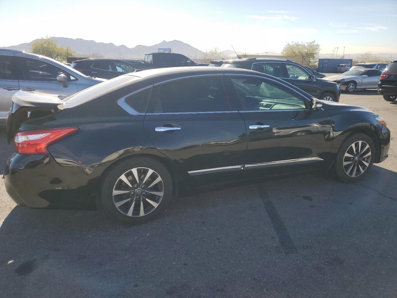2016 NISSAN ALTIMA 2.5 - Фото 3