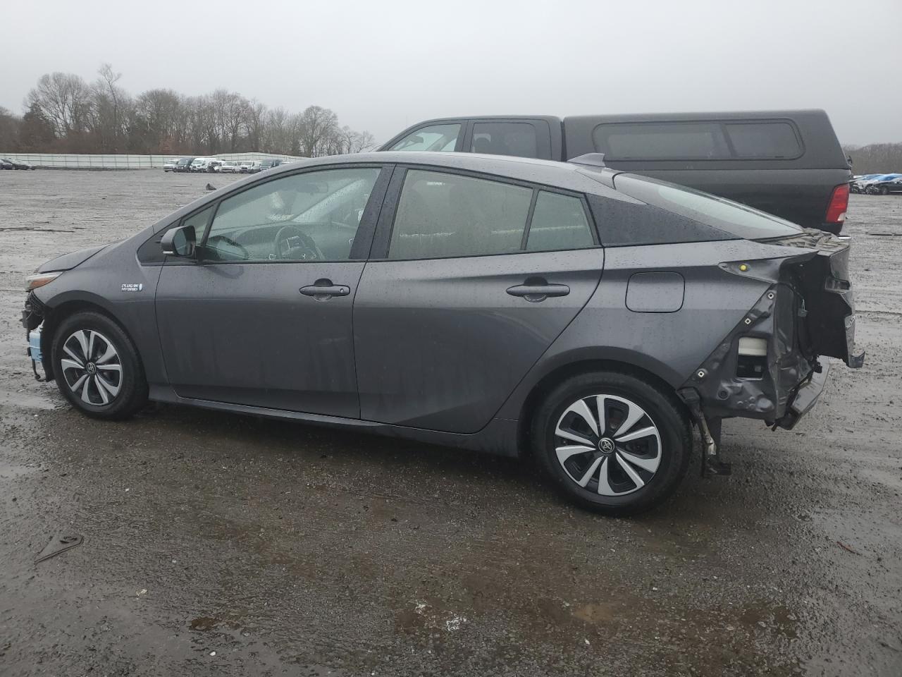 2019 TOYOTA PRIUS PRIM - Image 2