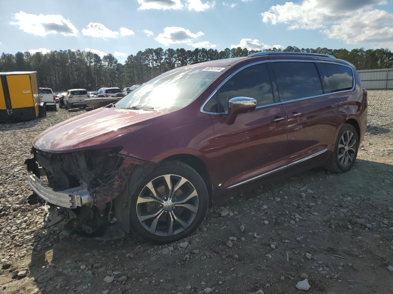 2017 CHRYSLER PACIFICA L