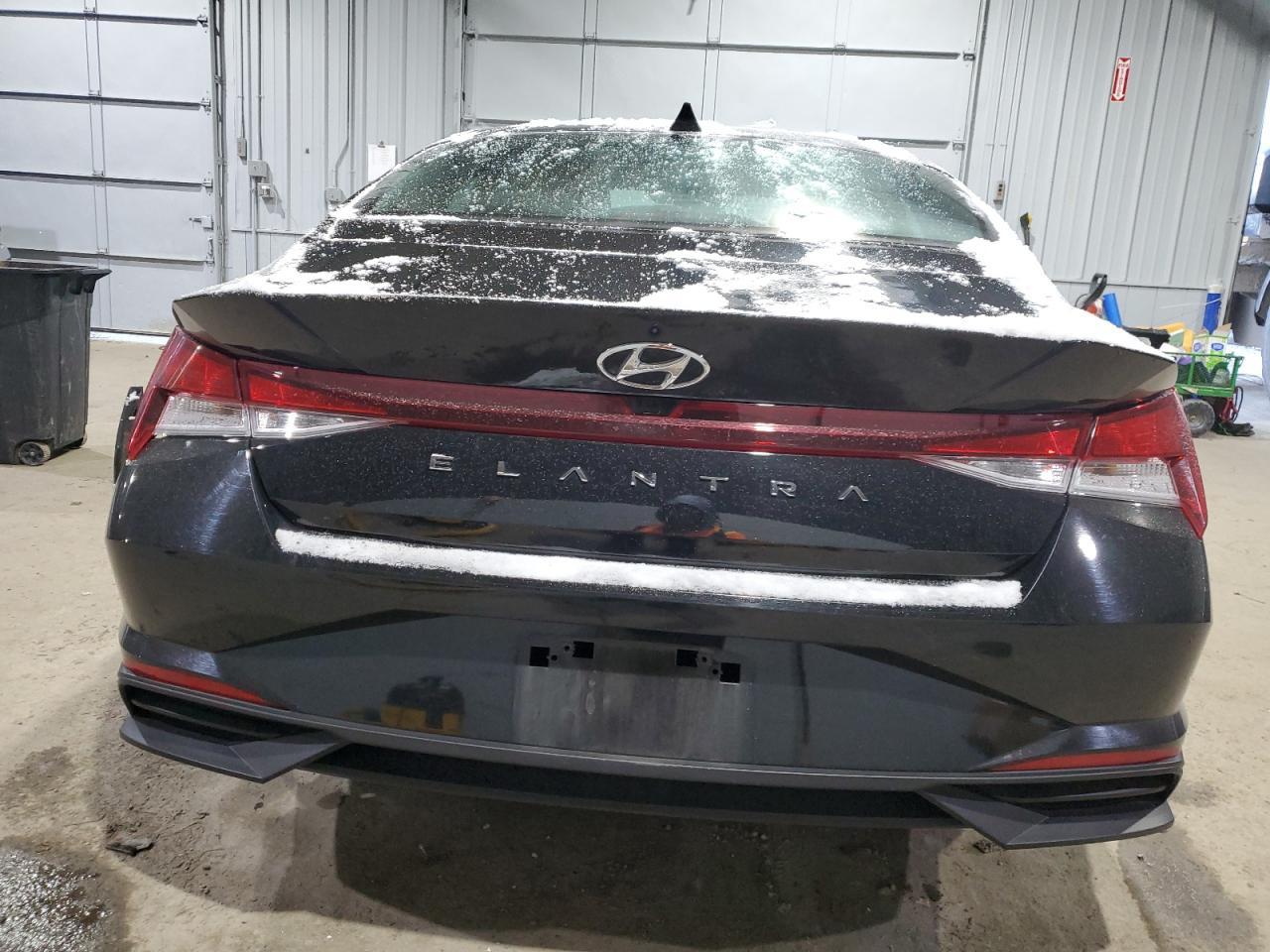 2023 HYUNDAI ELANTRA SE - Фото 6