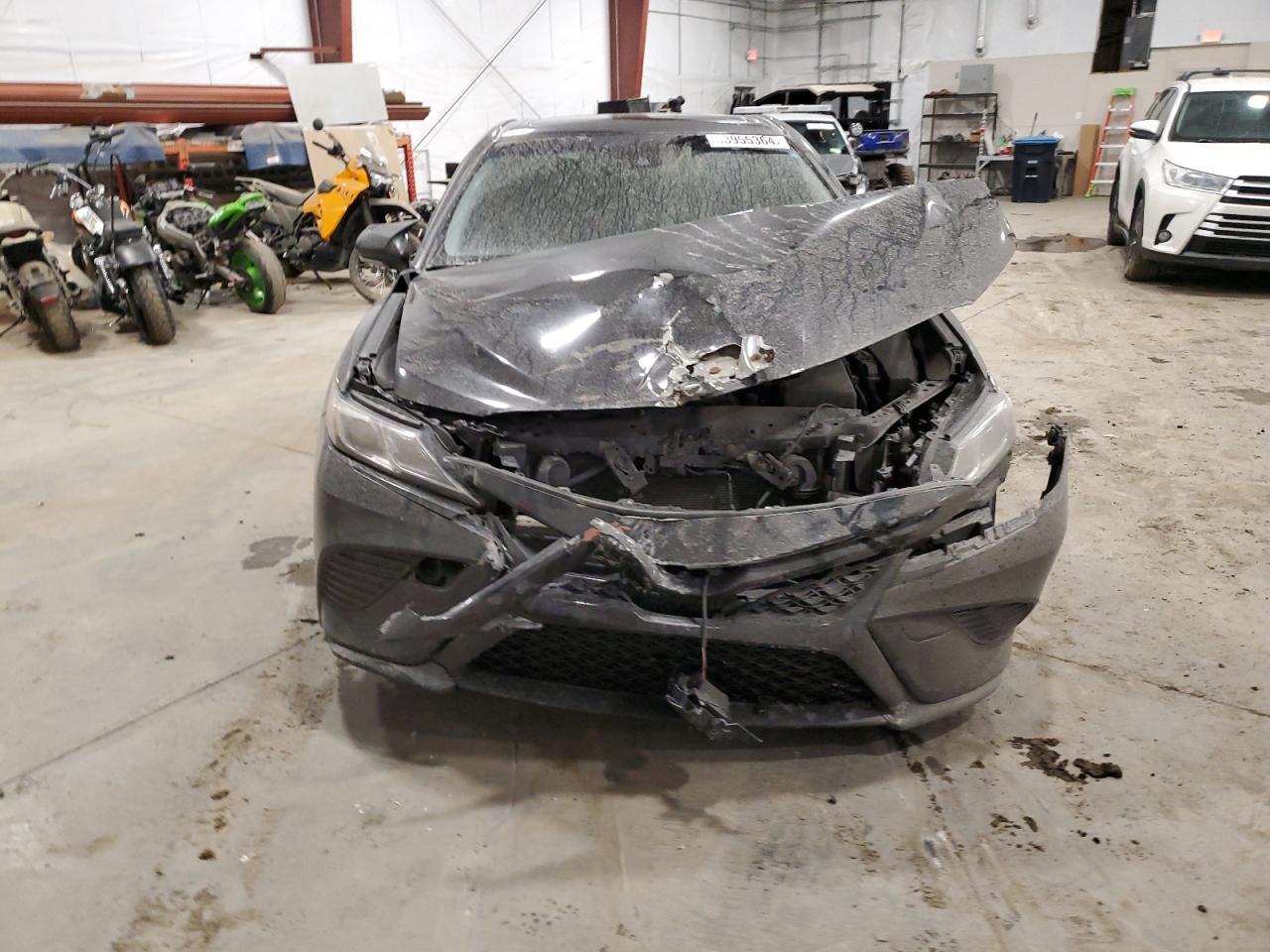 2018 TOYOTA CAMRY L - Фото 5