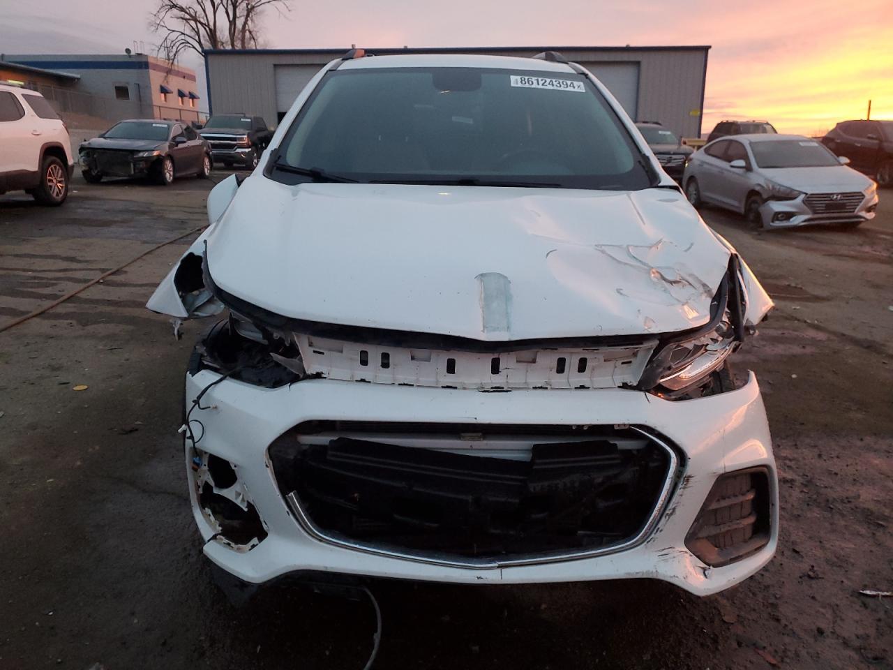 2021 CHEVROLET TRAX 1LT - Фото 5