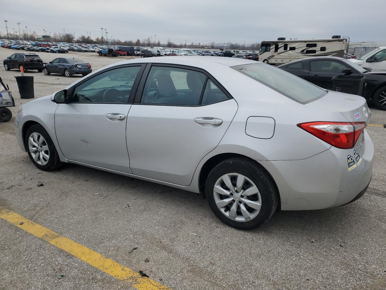 2016 TOYOTA COROLLA L - Фото 2