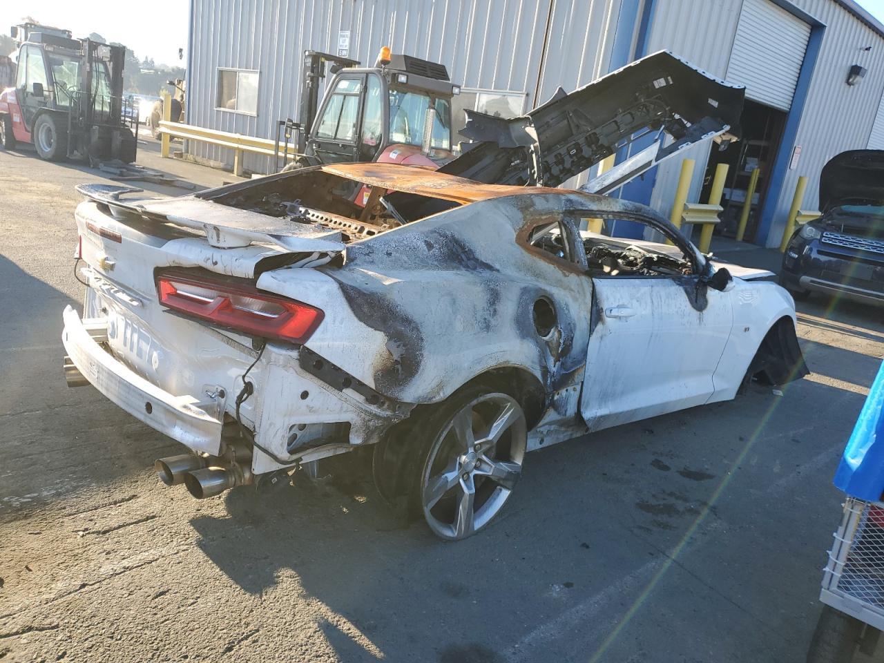 2016 CHEVROLET CAMARO SS - Image 3