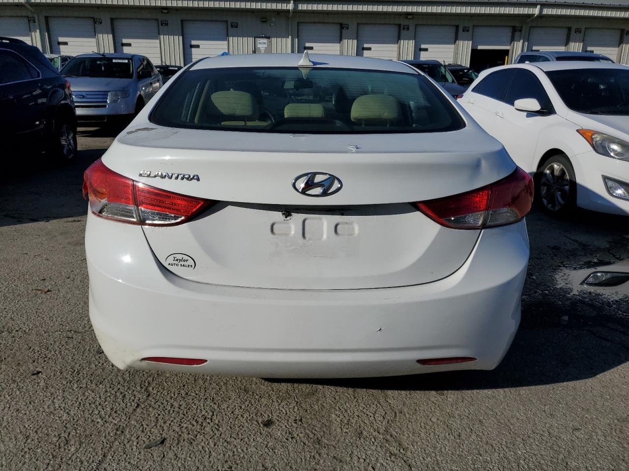 2013 HYUNDAI ELANTRA GL - Фото 6