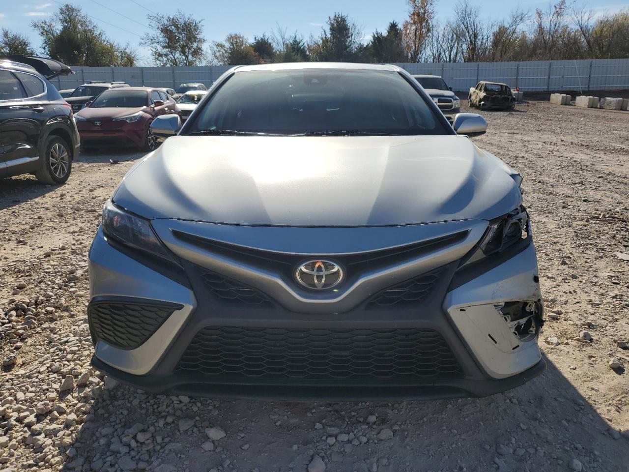 2021 TOYOTA CAMRY SE - Image 5
