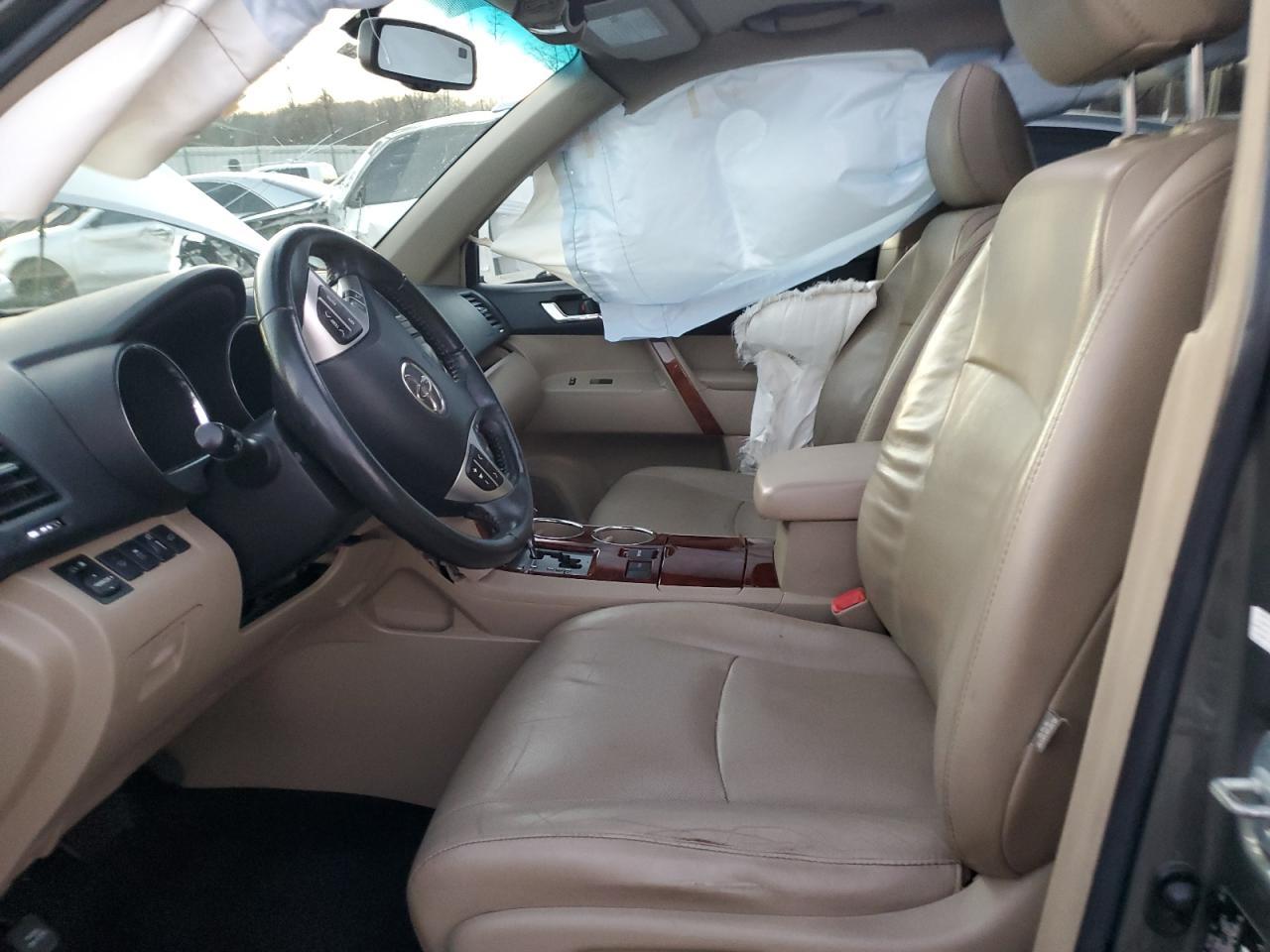 2012 TOYOTA HIGHLANDER - Фото 7